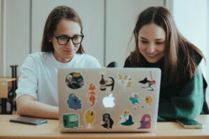 Cours de français B1 aux CCFS : franchir le seuil de l'autonomie linguistique